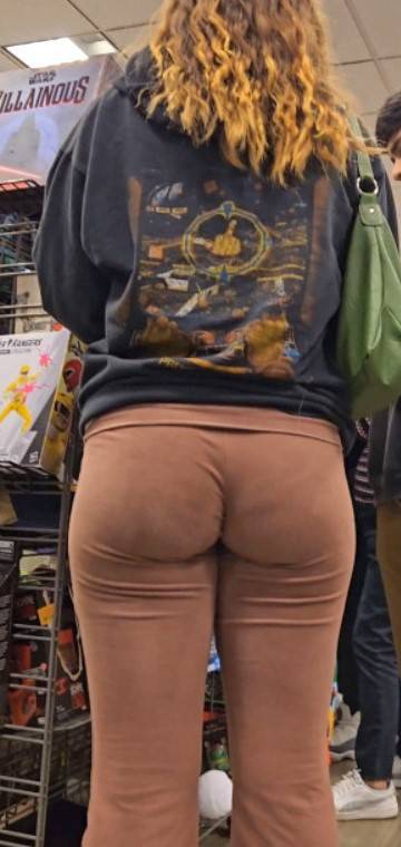 Adorable Teen Ass In Brown Pants