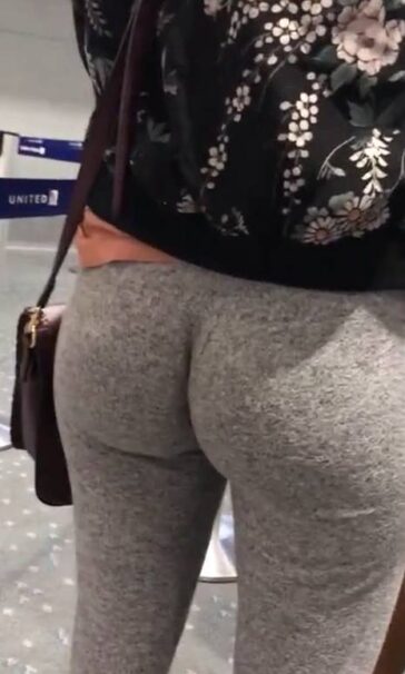 Getting Closer To This Grey Leggings Hottie