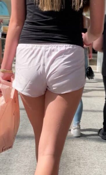 Sexy Candid Teen Ass In White Shorts