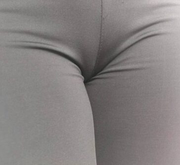 Small Talk With Cameltoe Teen