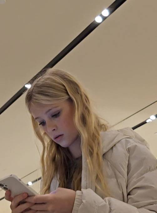 Cute Face Teen Daugther In Black Leggings