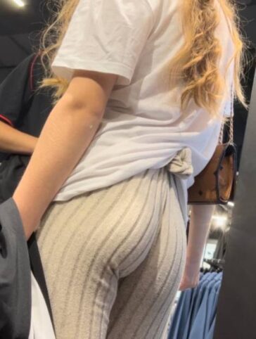 Teen Knows How To Show Off Her Cute Little Ass