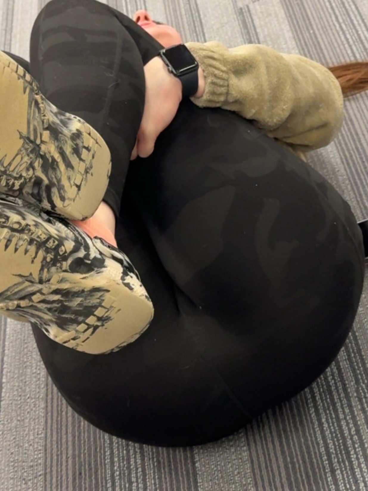 College Teen Showing Off Ass To The Camera