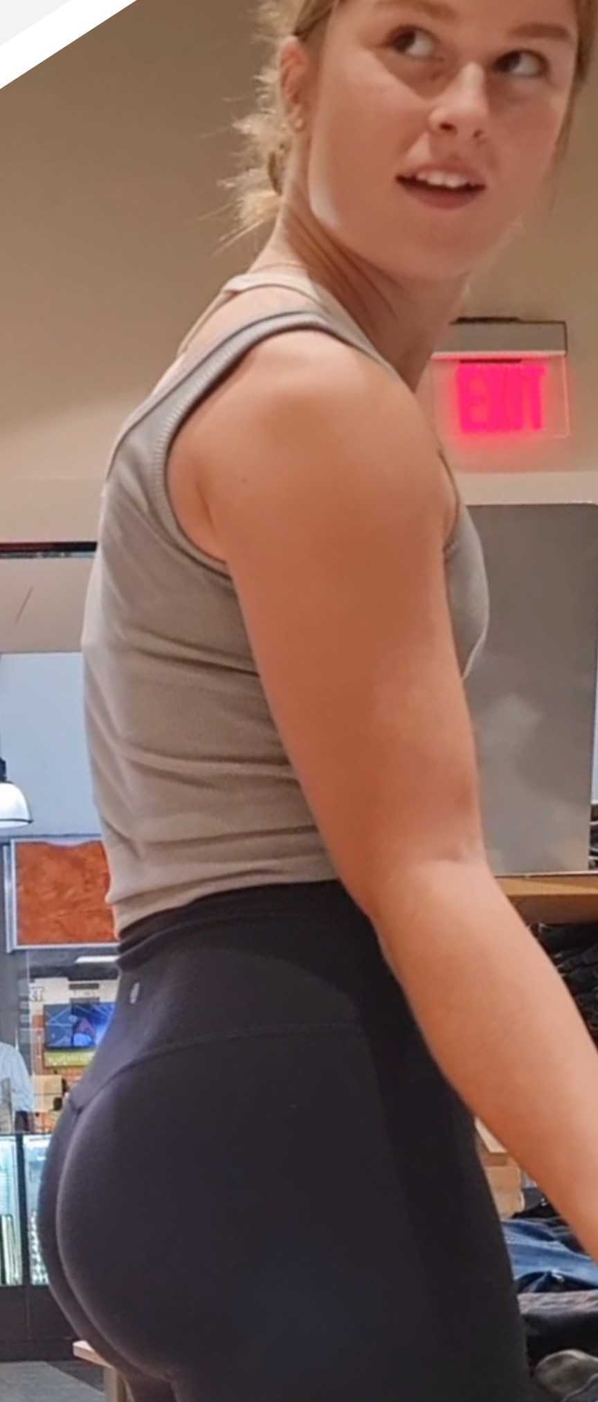 Bubble Ass Daughter Teen In Lulus Amazing Candid Ass