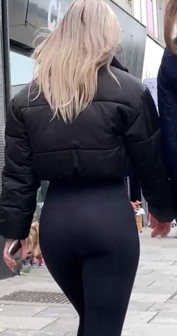 UK Teen Daugther Bubble Ass