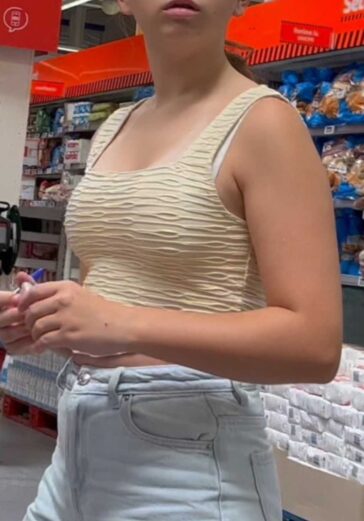 Delicious Tits JB Teen In Shorts Busted