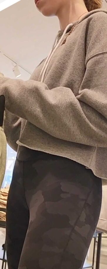 Slim Daugther Teen In Camo Leggings