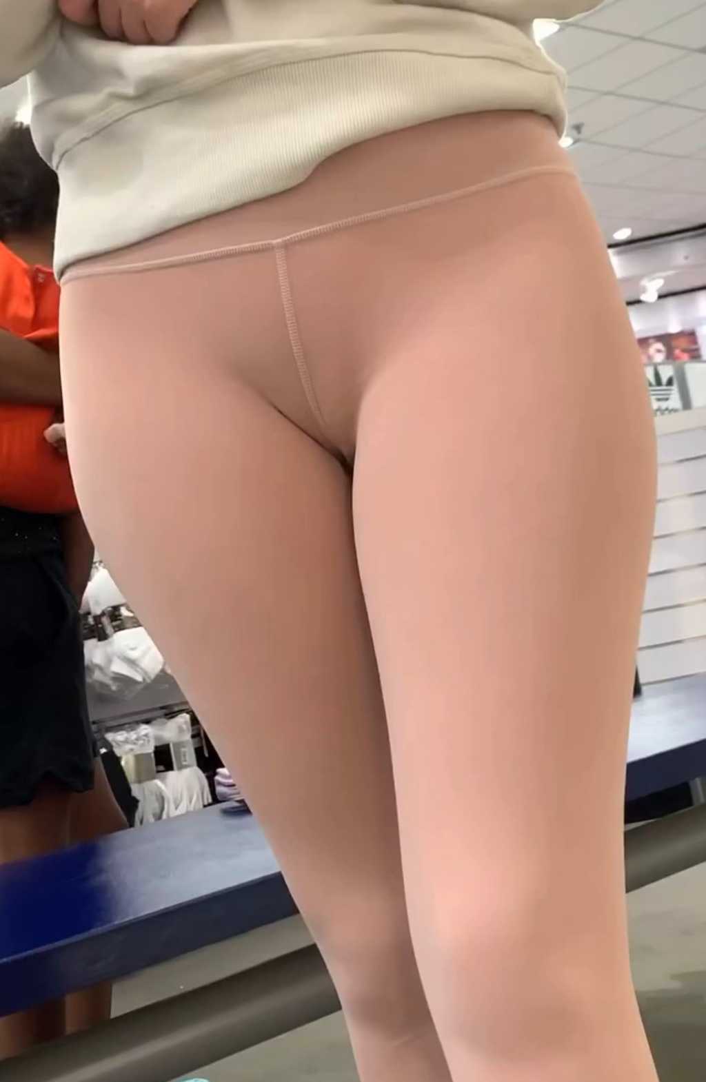 Pink Leggings Teen Candid Cameltoe