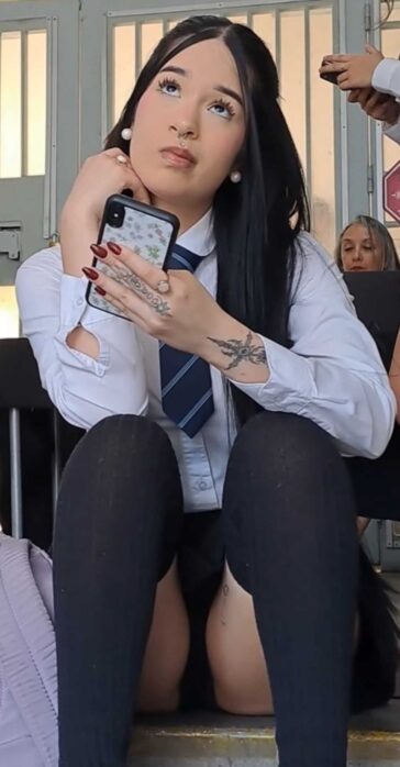 Candid Schoolgirl Trio