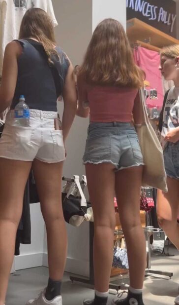 JB Teen Trio In Shorts Shopping